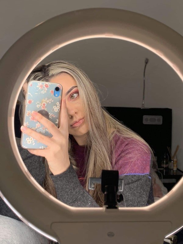 L'Impact des Réseaux Sociaux sur la Carrière des Athlètes